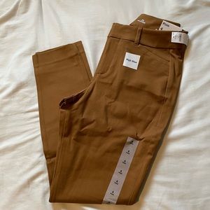Old navy high rise slim pocket pixie ankle pants